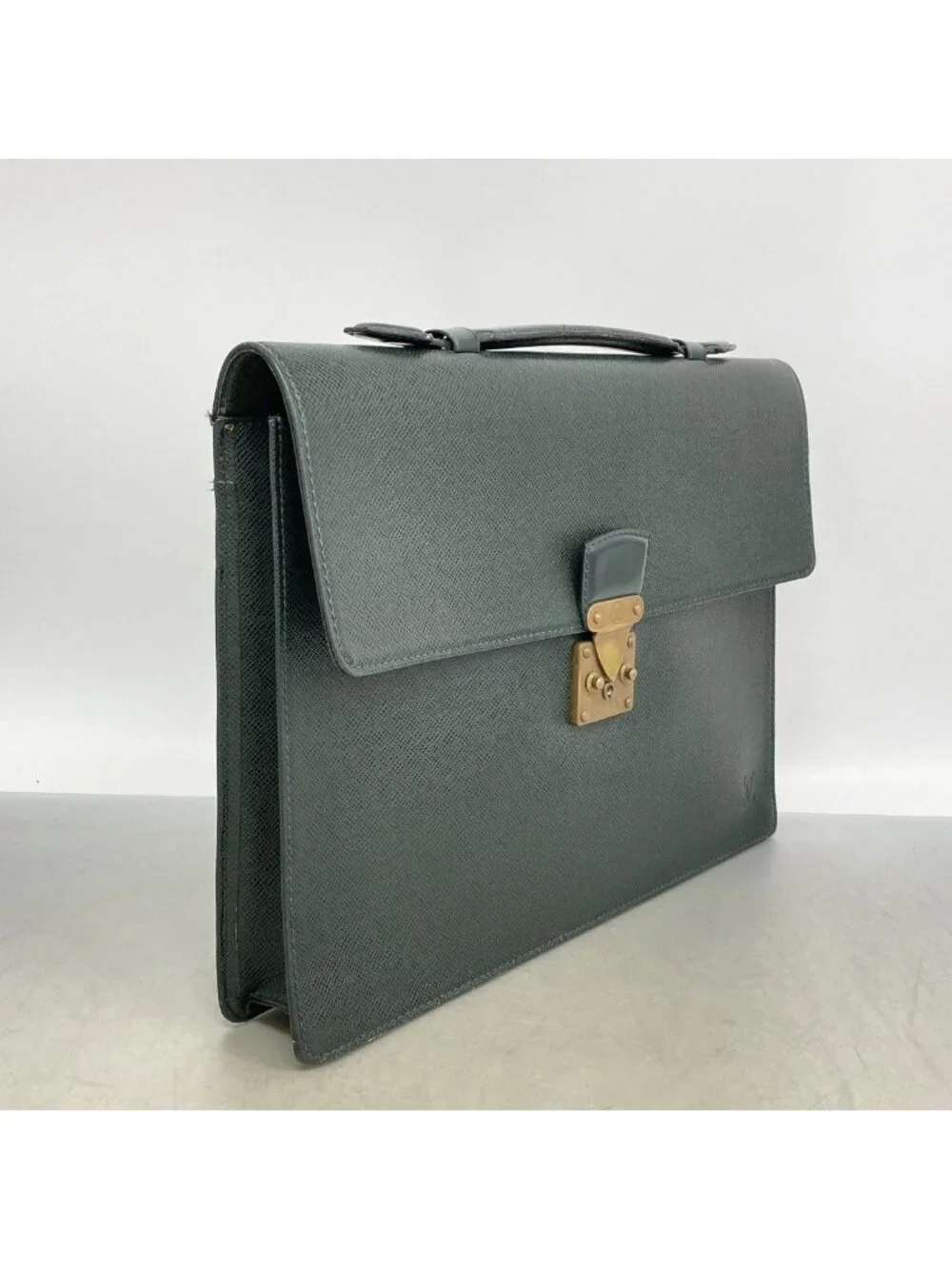 Louis Vuitton this authentic